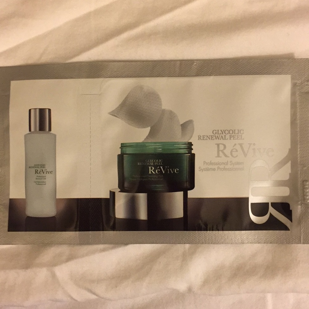 GLYCOLIC RENEWAL PEEL TREATMENT TRIAL PACK